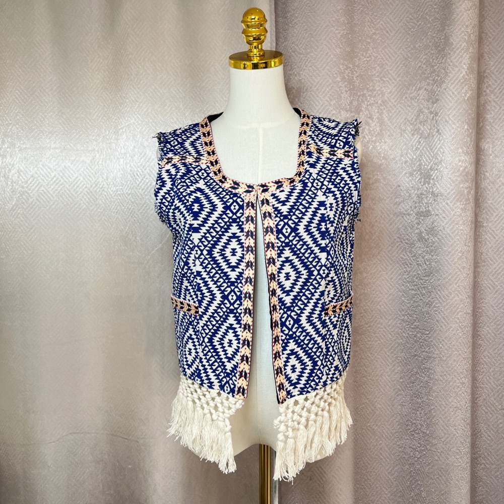 TULAROSA Blue White Geometric Boho Fringe Vest Jacket Women's Size M - Picture 4 of 12
